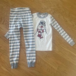 Brand New!! Hanna Andersson Frosty the Snowman Pajamas - Age 6-7 (120 cm)